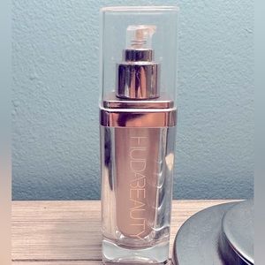 HUDA Beauty All Over Body Highlighter Liquid
